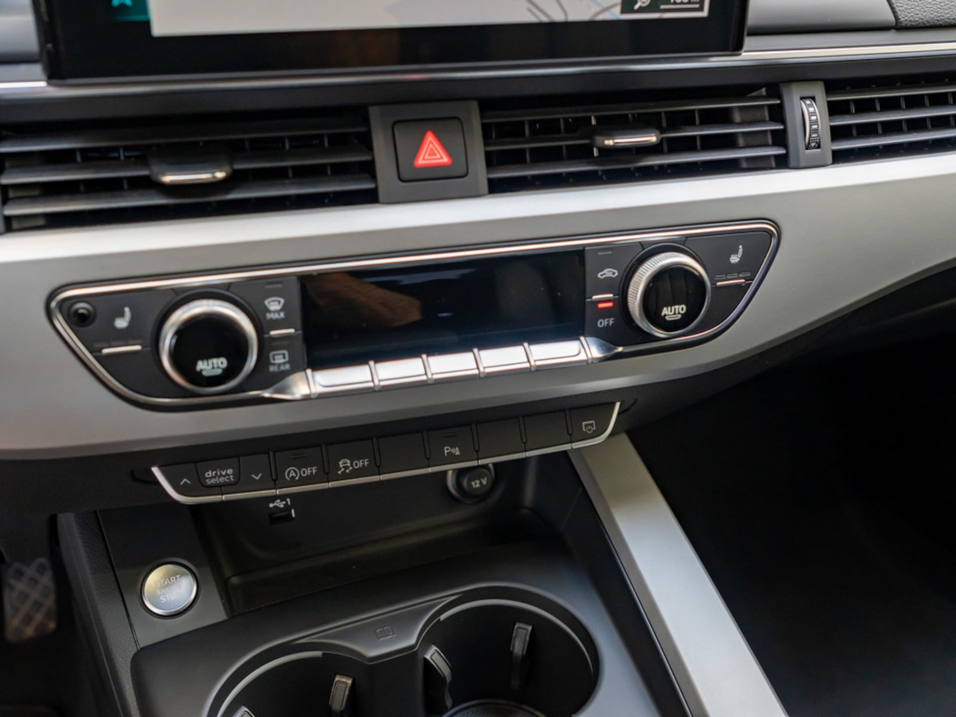 Audi A4 Avant S line