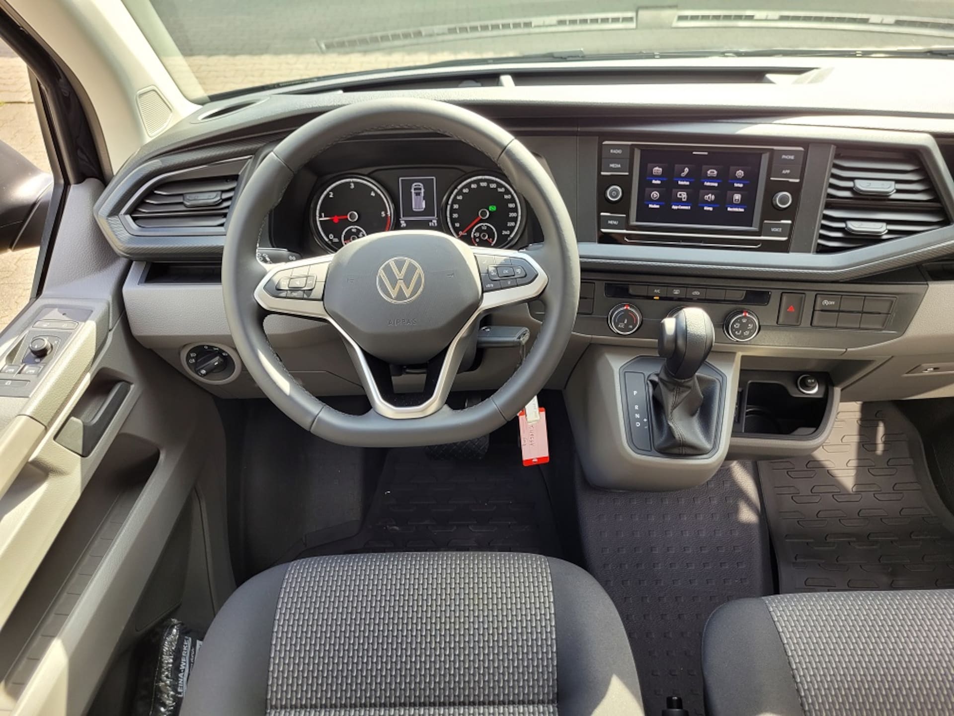 Volkswagen T6.1 Caravelle kurzer Radstand Trendline