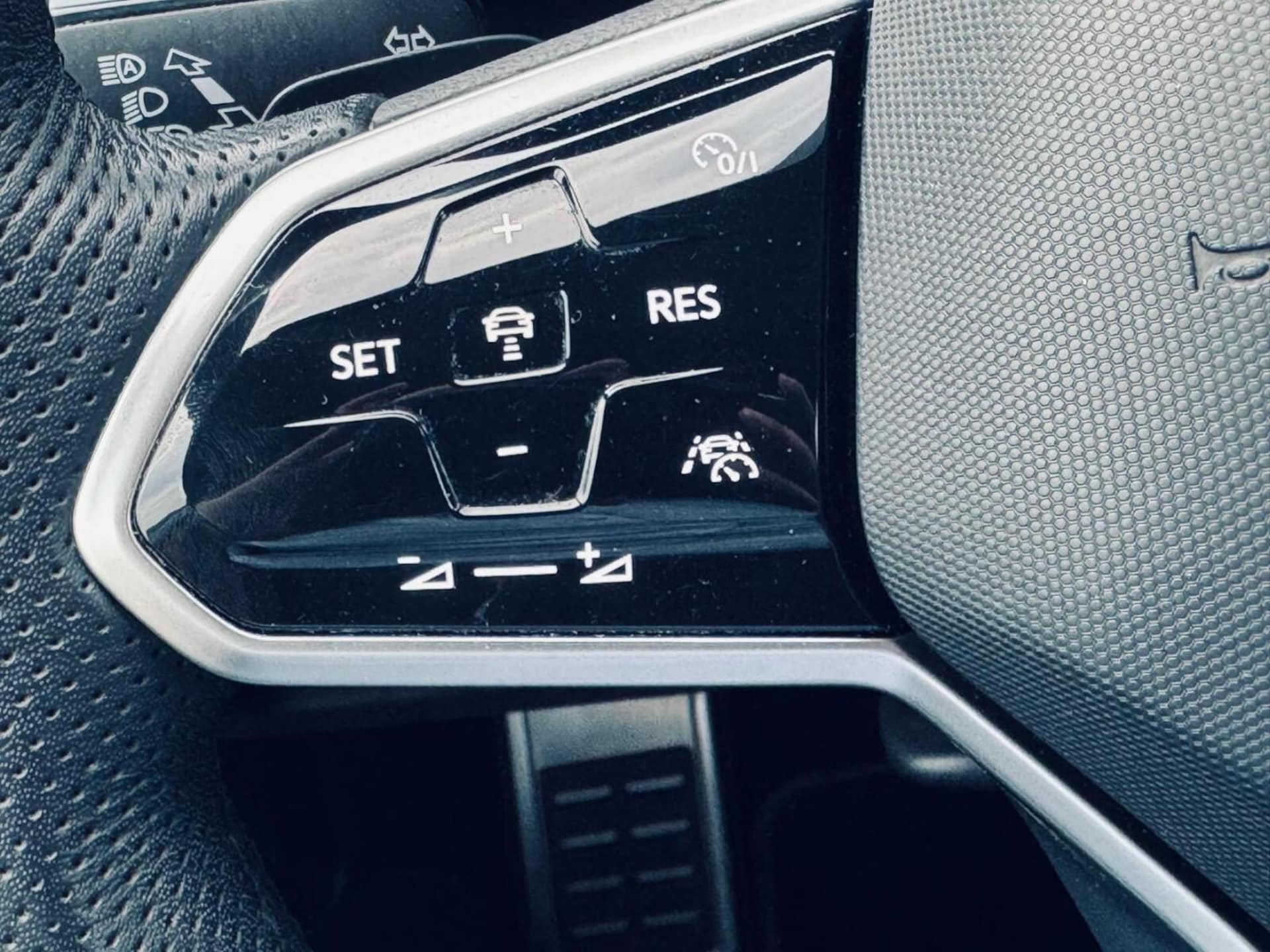 Volkswagen Arteon R-Line