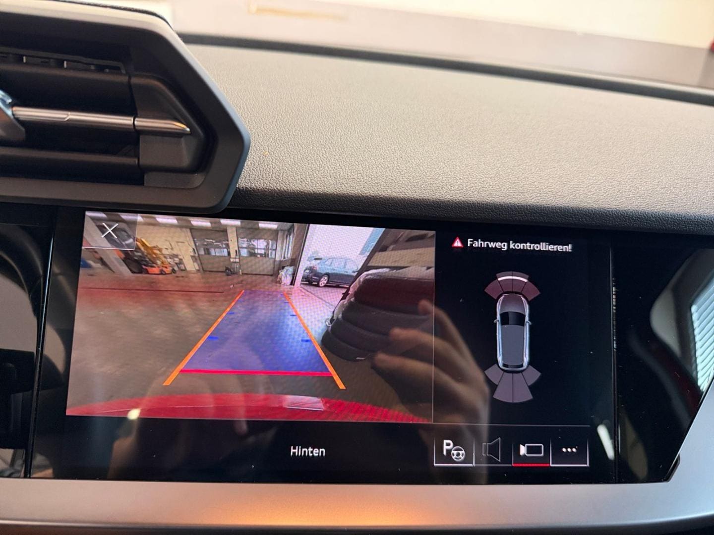 Bild über Audi A3 Sportback advanced 35 TFSI S tronic - für weitere Informationen kontaktieren Sie den Audi Partner