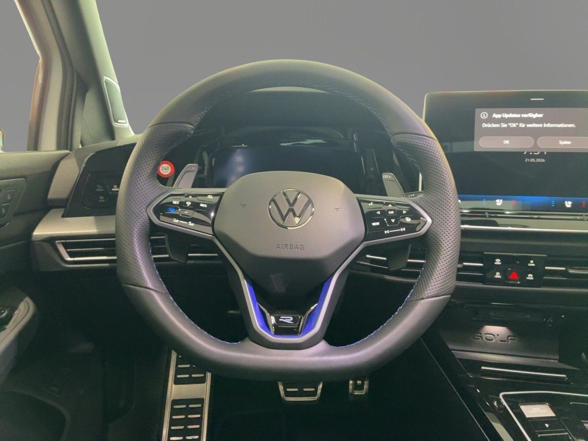 Volkswagen Golf Variant R