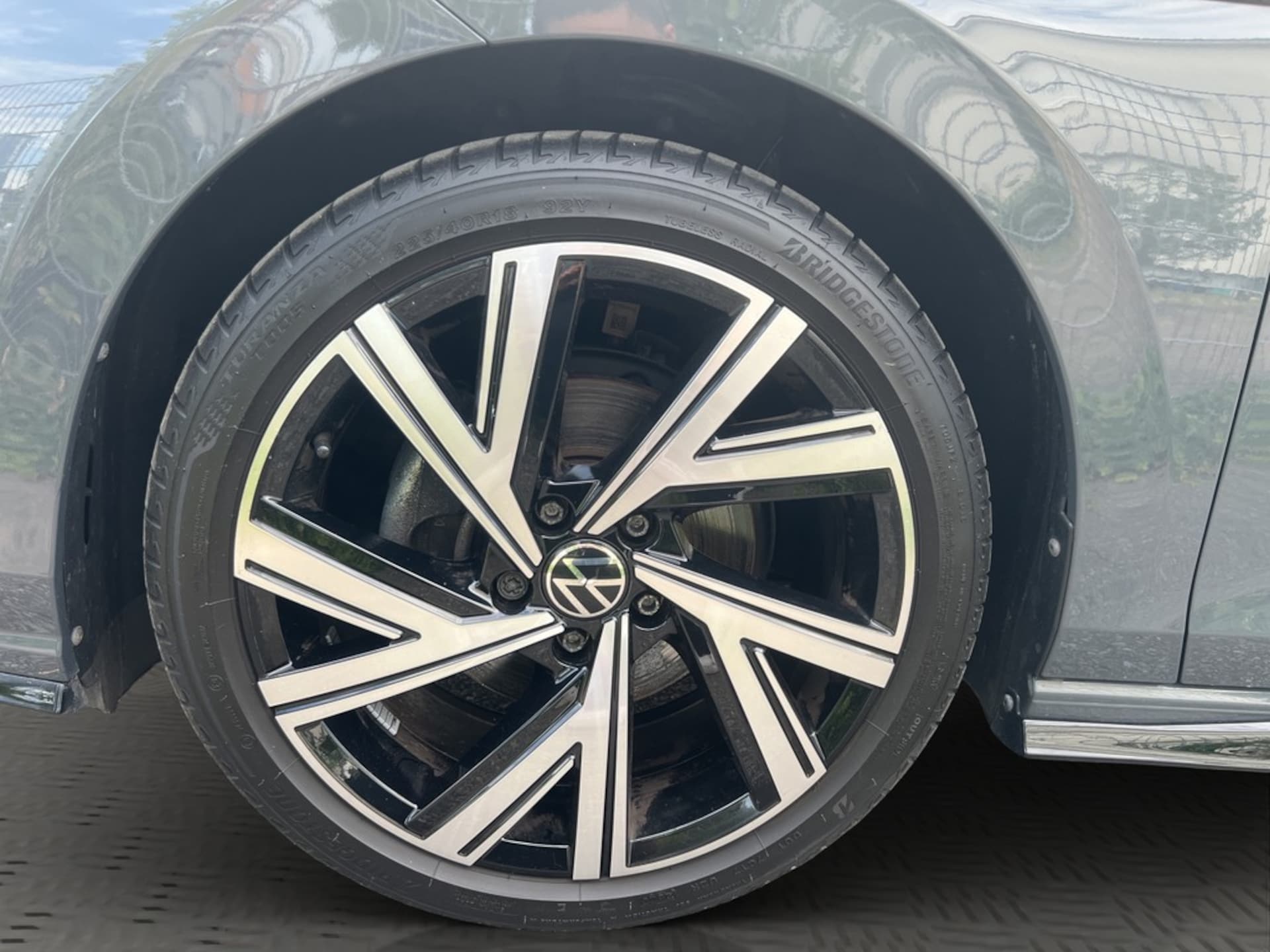 Volkswagen Golf R-Line