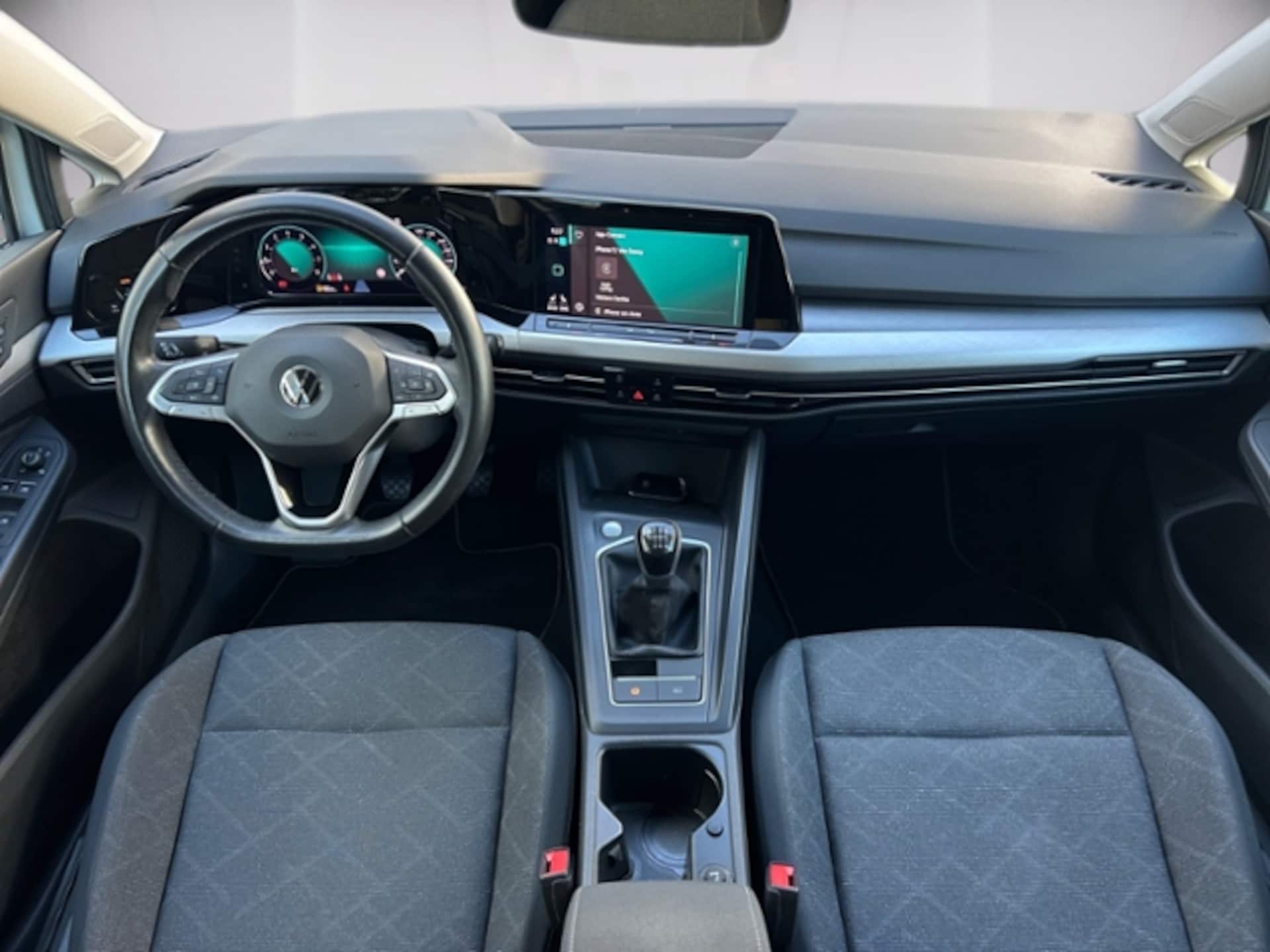 Volkswagen Golf Life