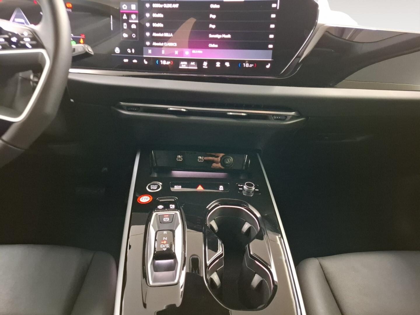 Bild über Audi A5 Avant TDI 150 kW S tronic - für weitere Informationen kontaktieren Sie den Audi Partner
