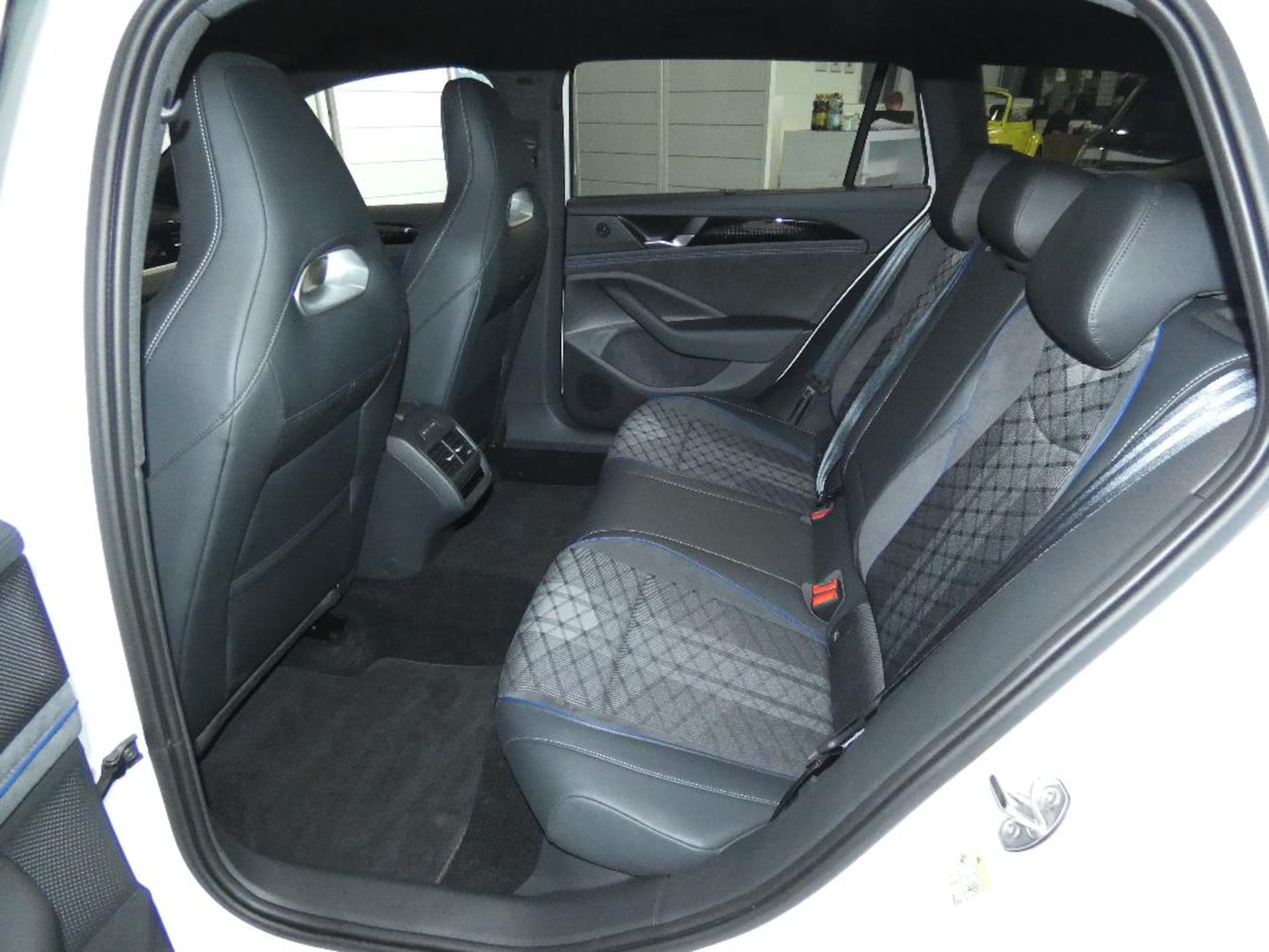 Volkswagen Passat R-Line
