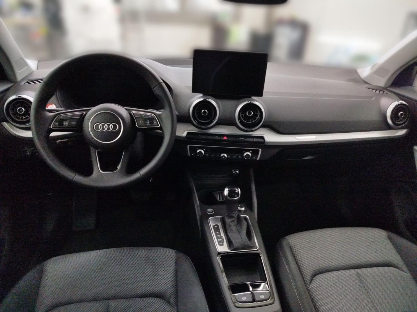 Bild über Audi Q2 advanced 35 TFSI S tronic - für weitere Informationen kontaktieren Sie den Audi Partner