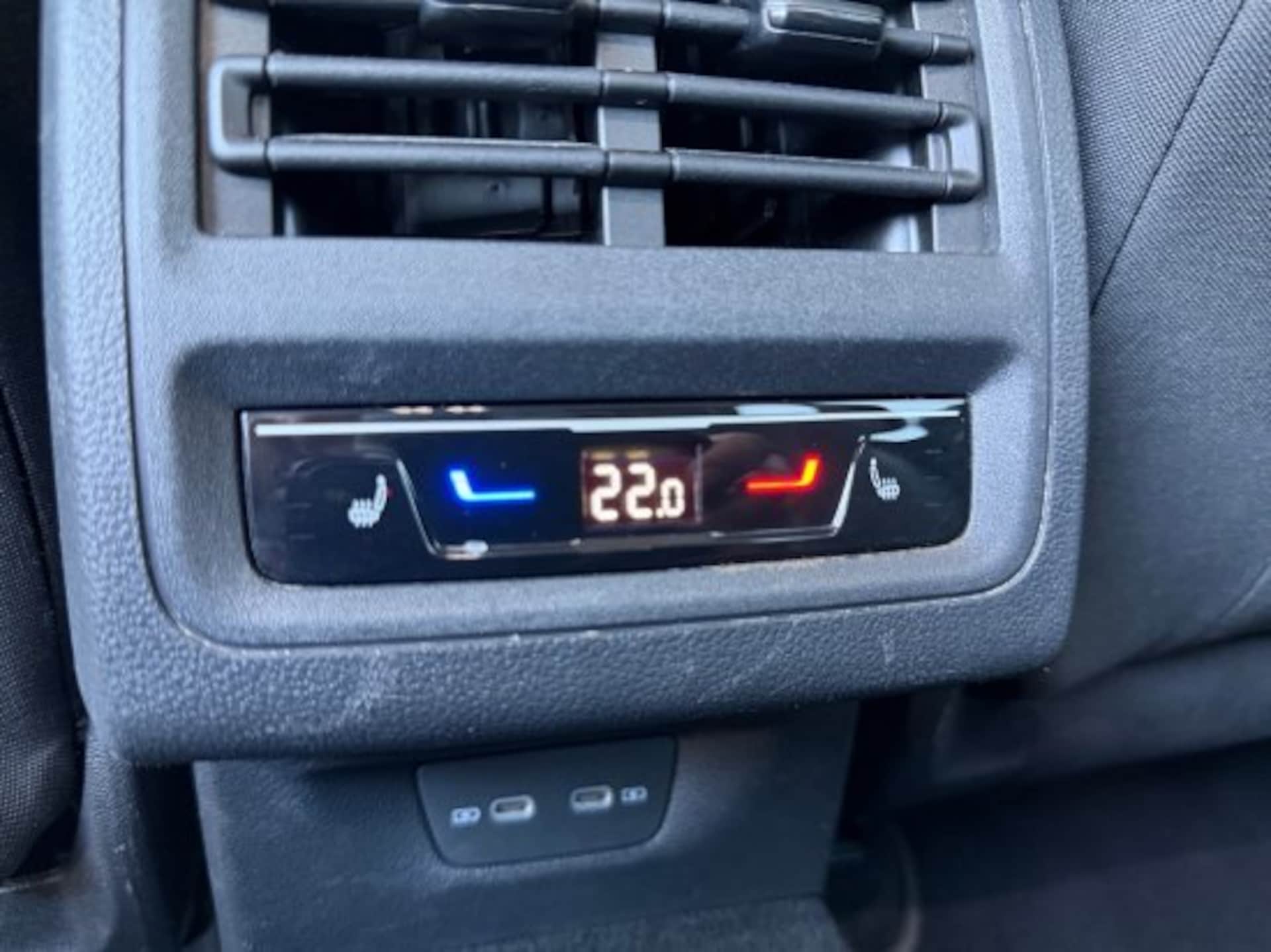 Volkswagen Golf Variant Style