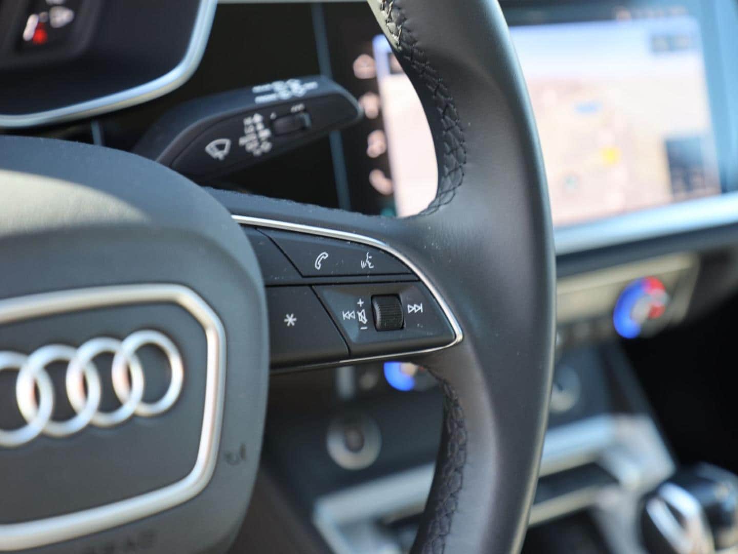Bild über Audi Q3 TFSI e 45 TFSI e S tronic - für weitere Informationen kontaktieren Sie den Audi Partner