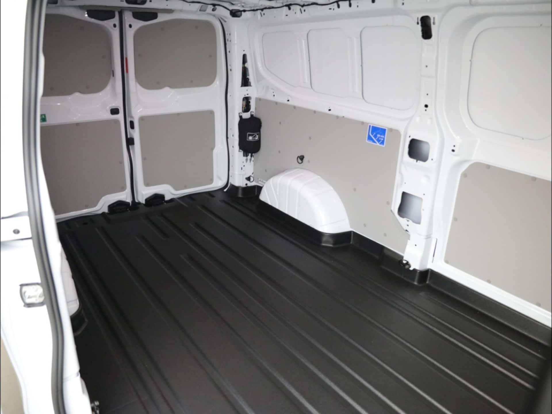 Volkswagen Transporter Kasten langer Radstand