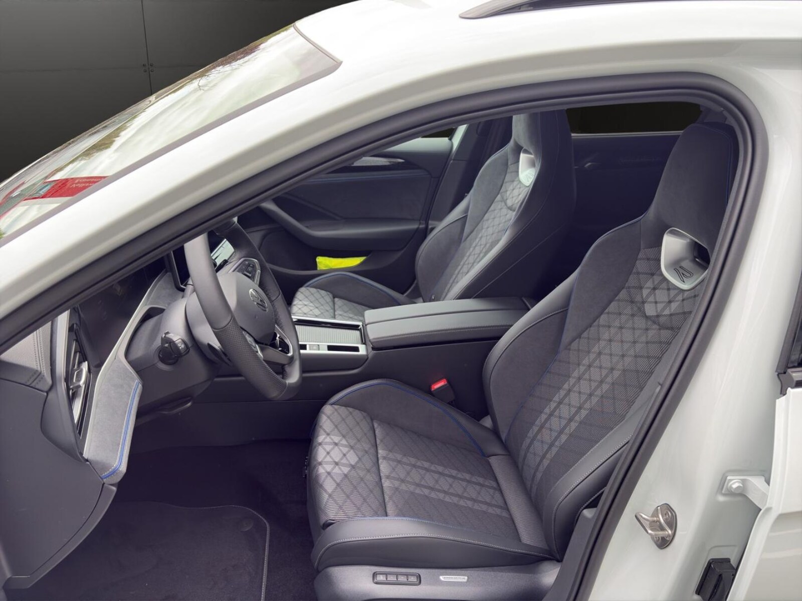 Volkswagen Passat – Bild 7