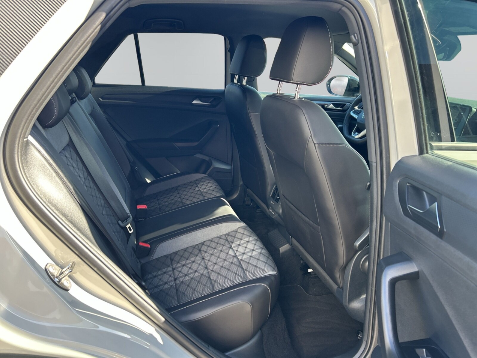 Volkswagen T-Roc – Bild 8
