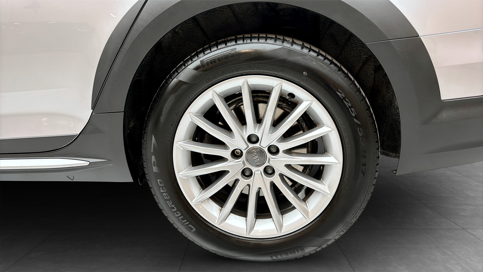 Bild som visar Audi A4 allroad quattro A4 allroad 2.0 TDI quattro 190 hk S tronic - för mer information kontakta din Audi Partner