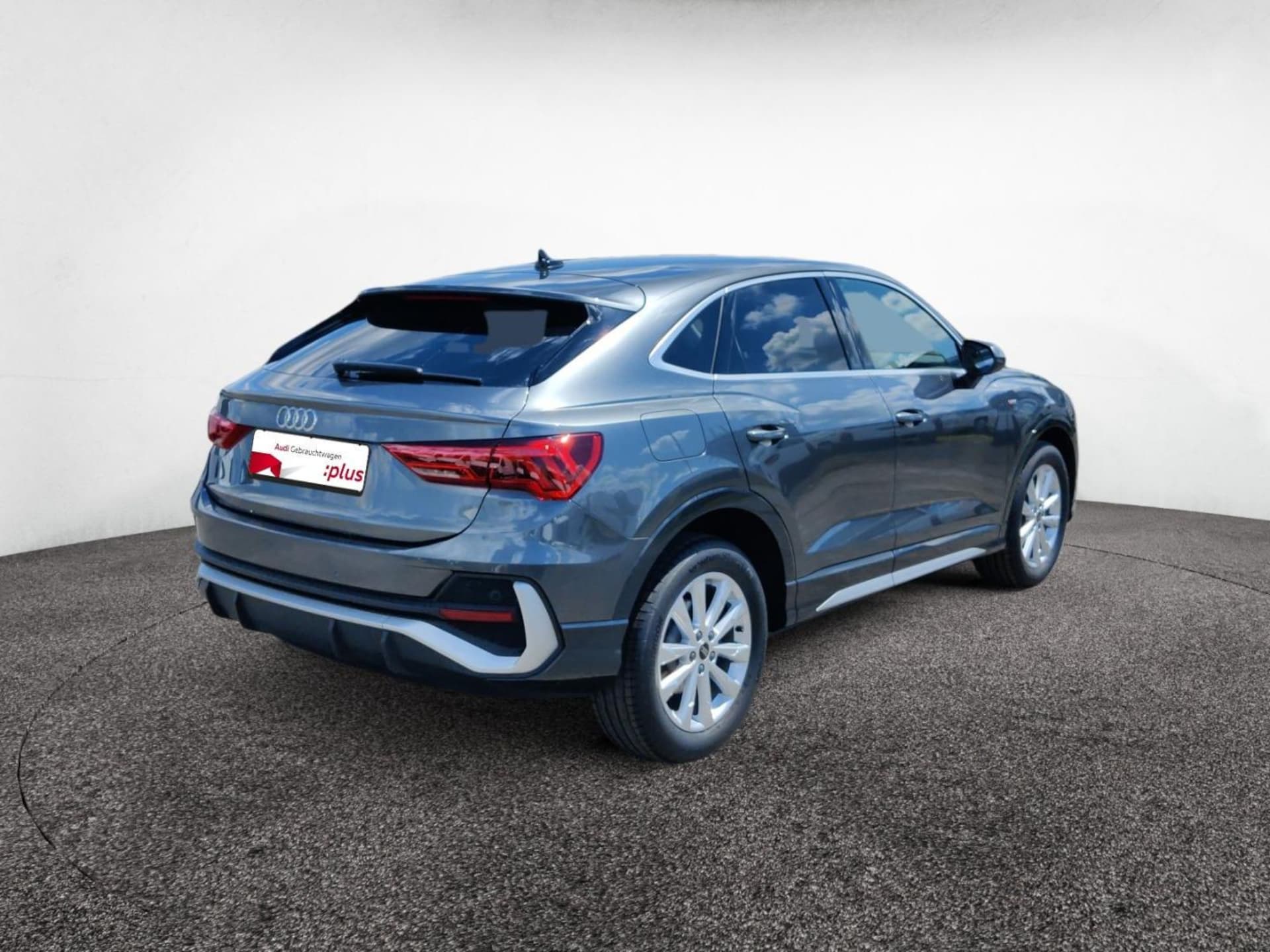 Audi Q3 Sportback S line