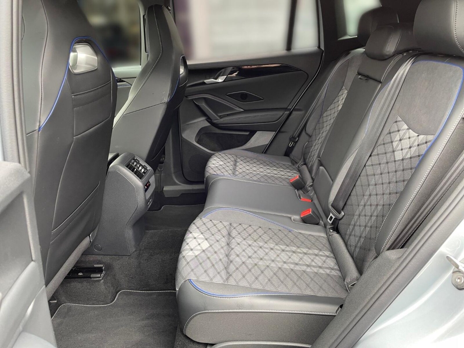 Volkswagen Tiguan – Bild 13