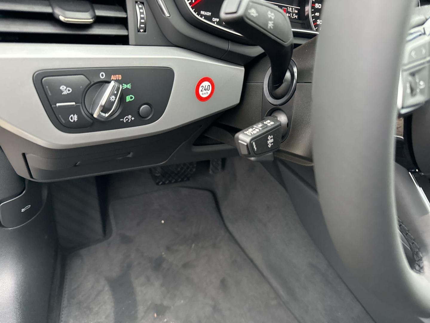 Image about Audi A4 Avant 40 TFSI S tronic