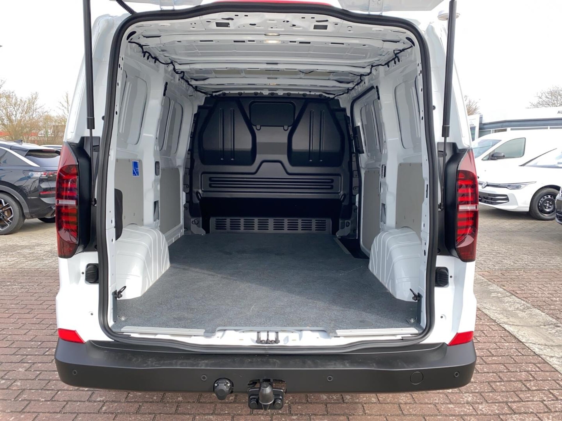 Volkswagen Transporter Kasten kurzer Radstand