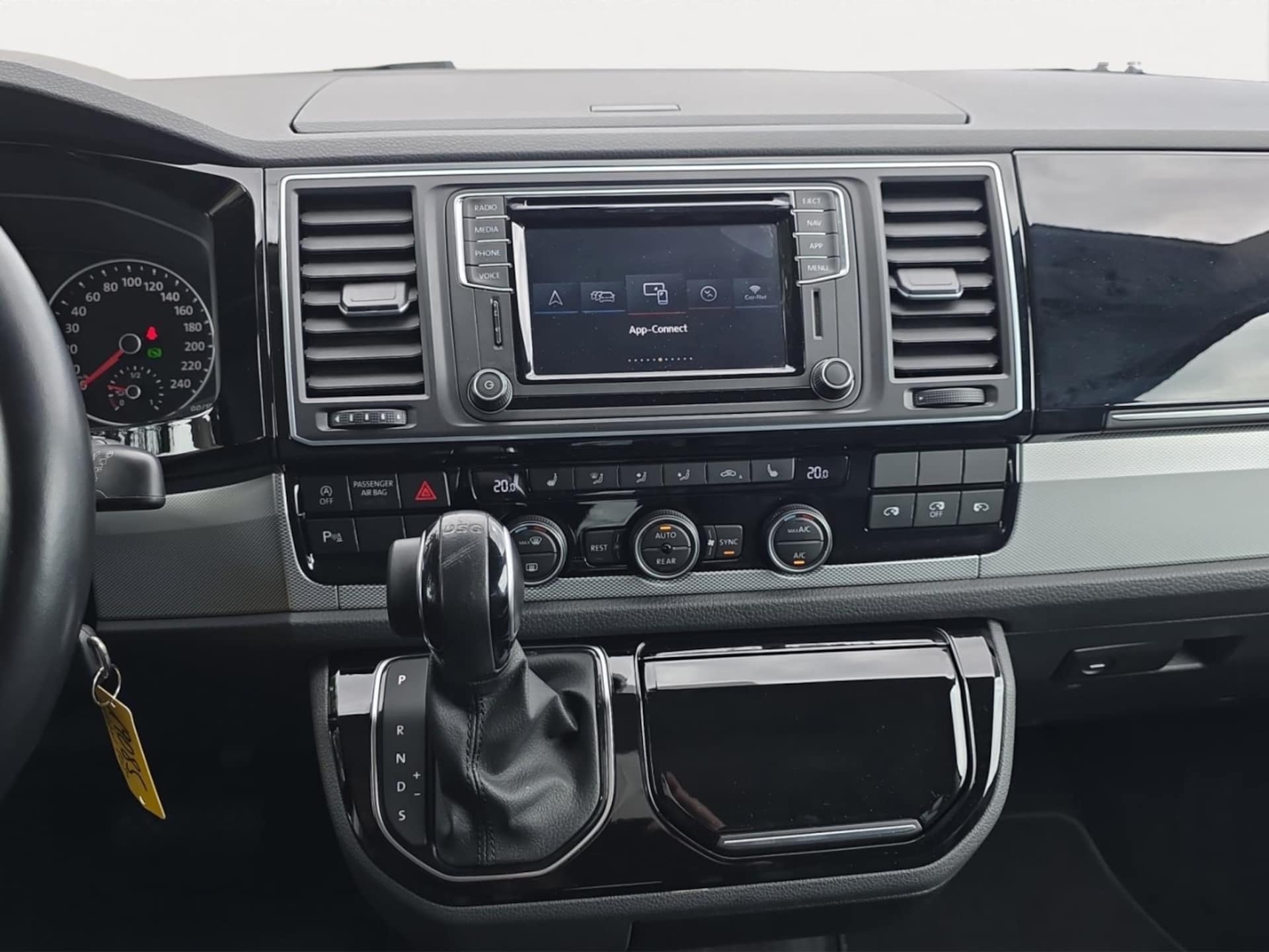 Volkswagen T6 Multivan Highline