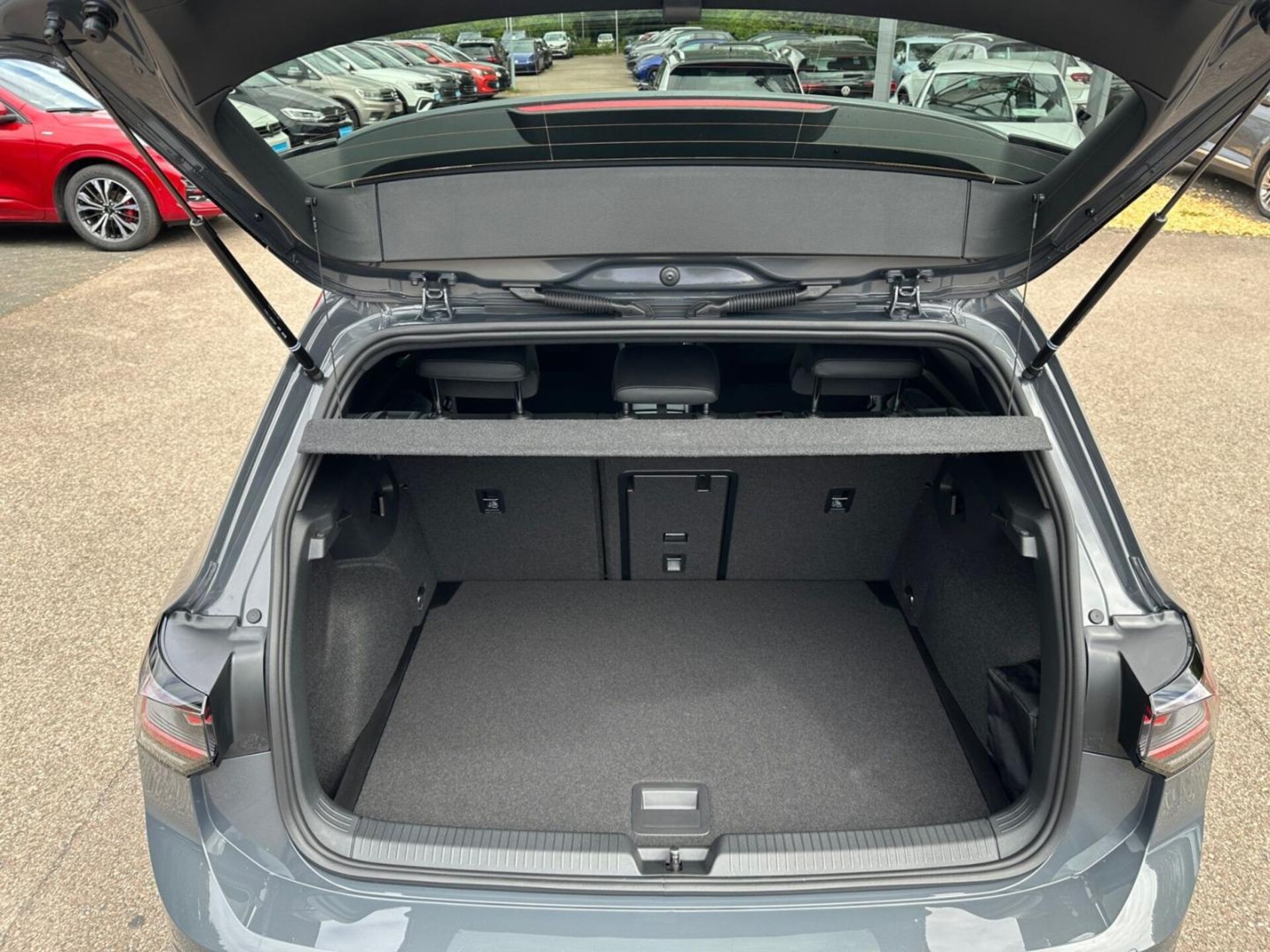 Volkswagen Golf R-Line