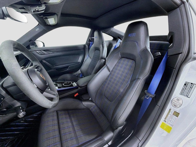 2025 Porsche