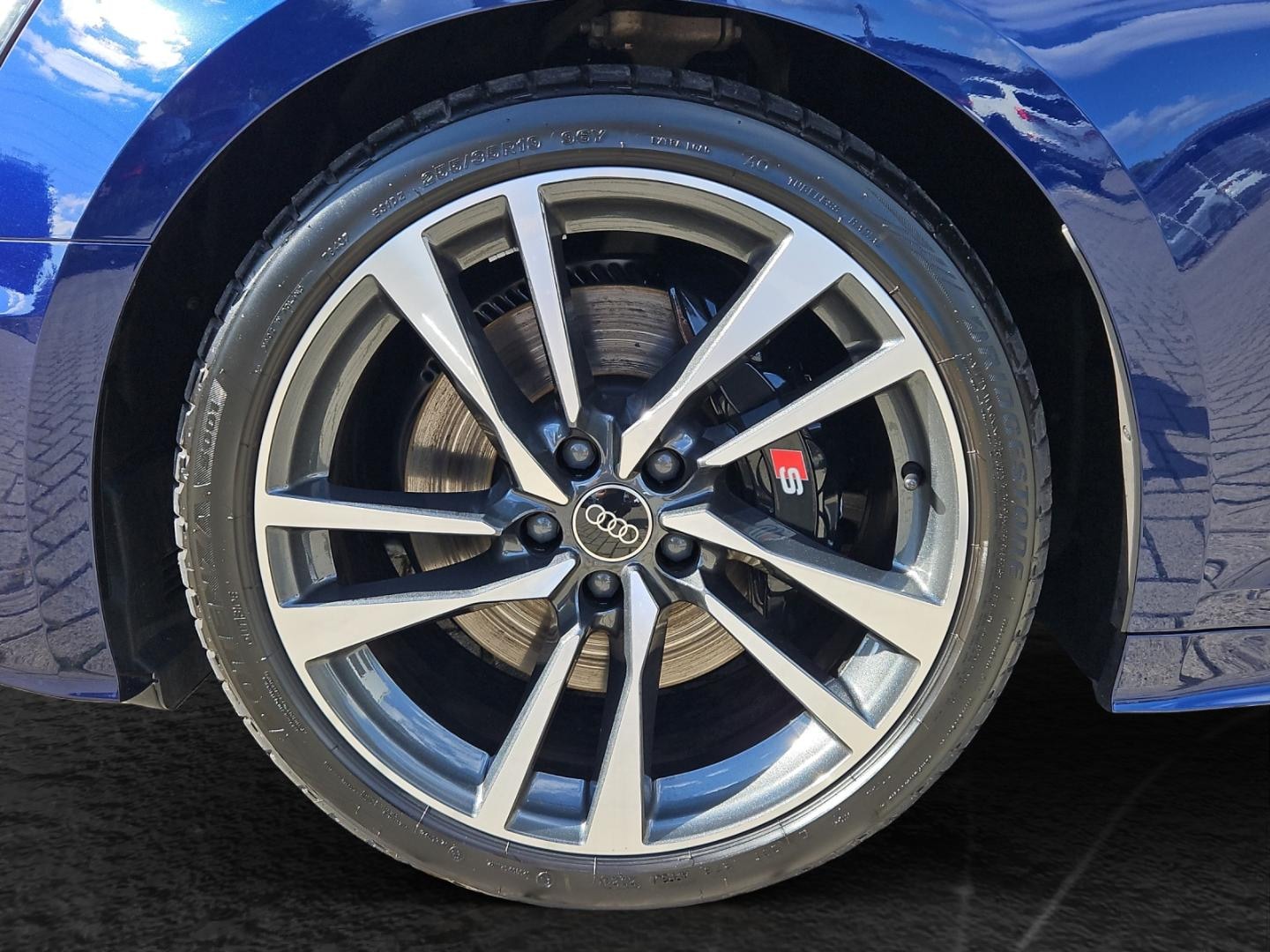 Bild über Audi S5 Cabriolet TFSI quattro tiptronic - für weitere Informationen kontaktieren Sie den Audi Partner