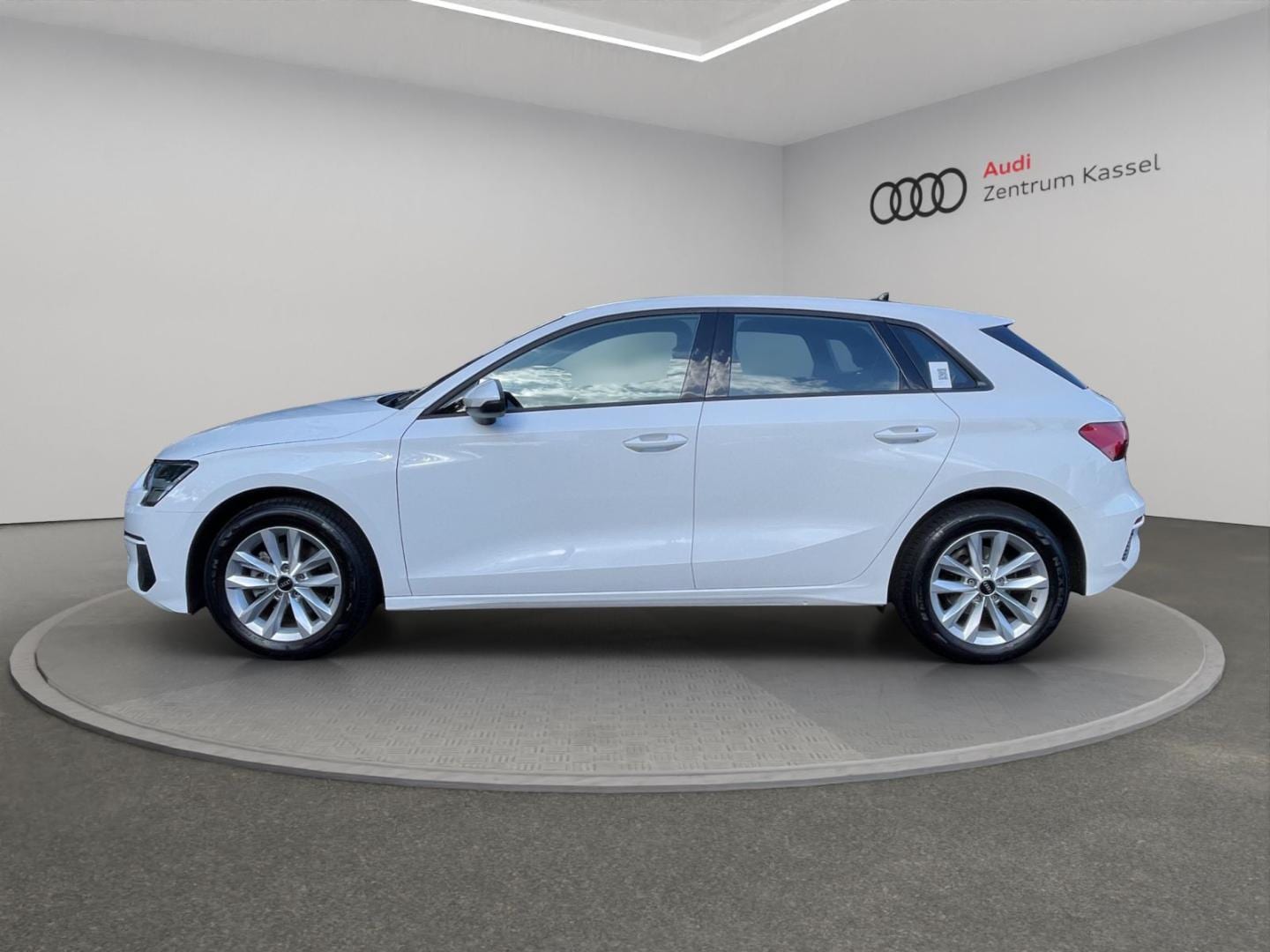 Bild über Audi A3 Sportback 30 TFSI Schaltgetriebe - für weitere Informationen kontaktieren Sie den Audi Partner