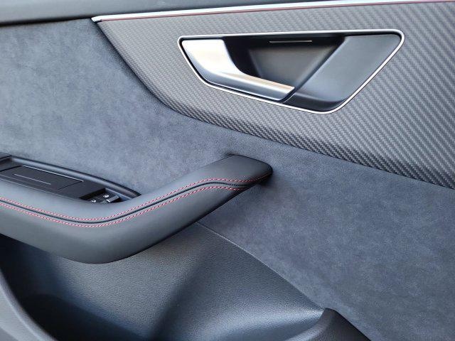 2026 Audi SQ8 Prestige - Photo 15
