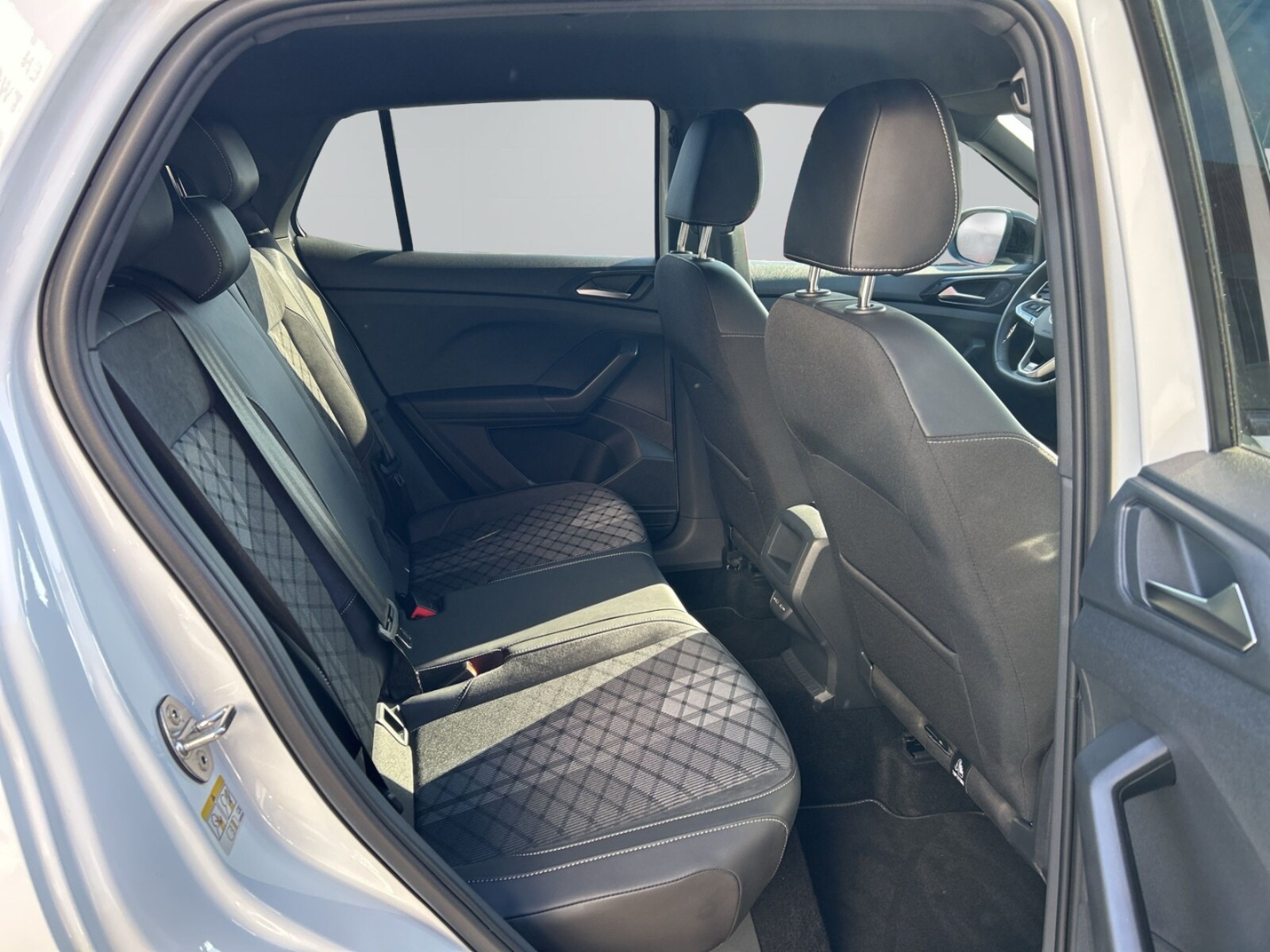 Volkswagen T-Cross – Bild 8