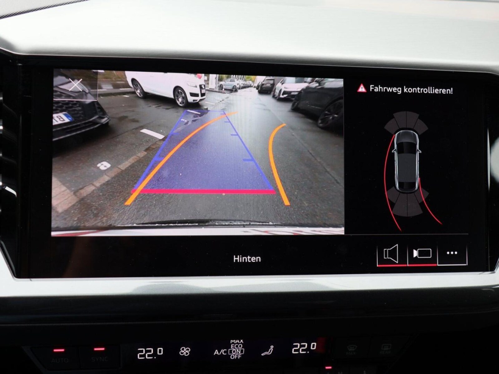 Audi Q4 Sportback e-tron – Bild 12