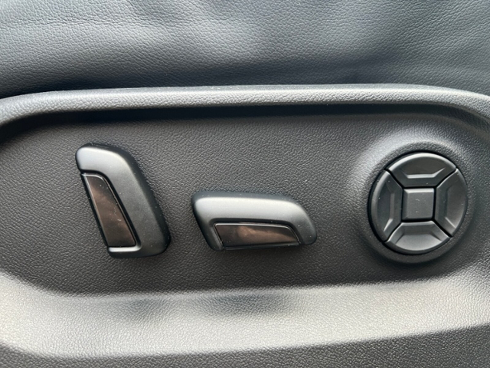 Volkswagen Touareg – Bild 12