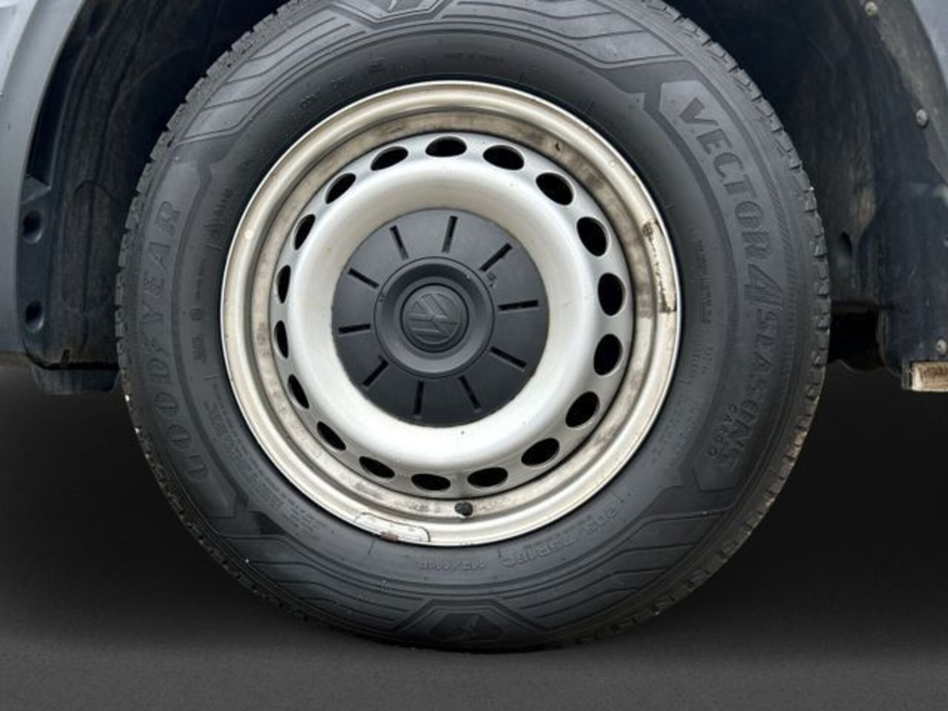 Volkswagen Crafter Kasten mittlerer Radstand
