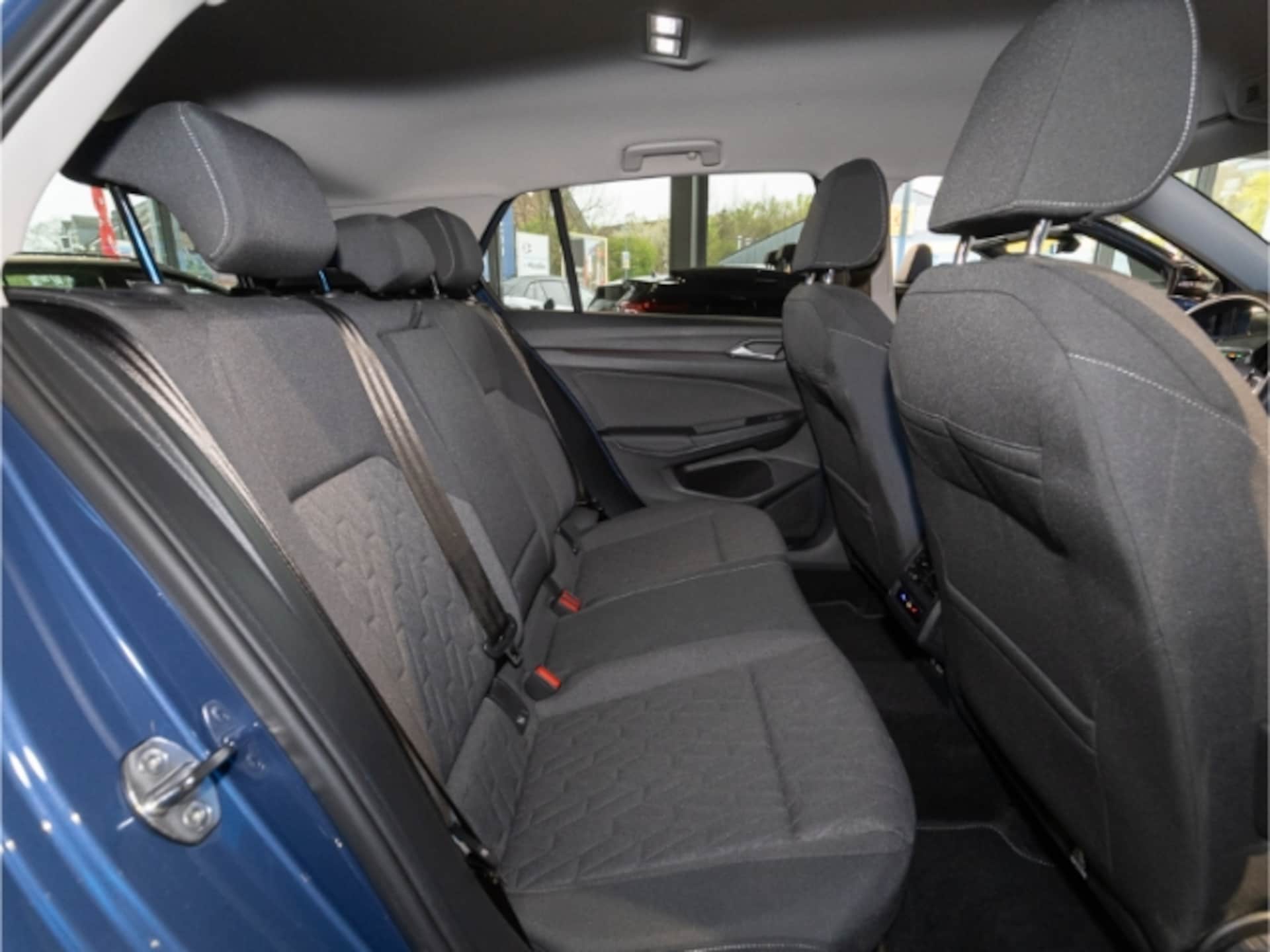 Volkswagen Golf Life