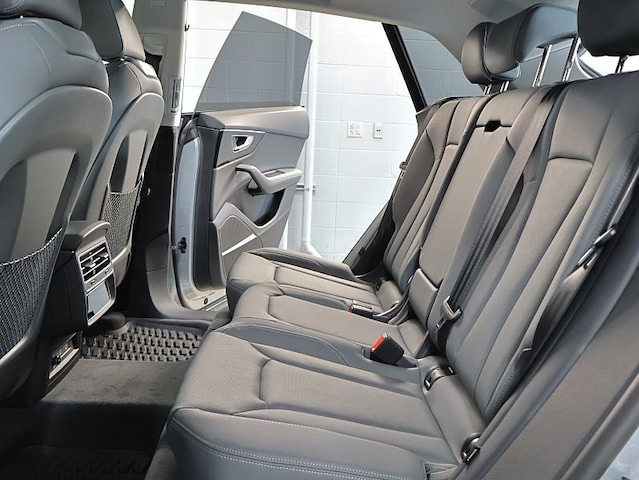 2026 Audi Q8 Premium Plus - Photo 18