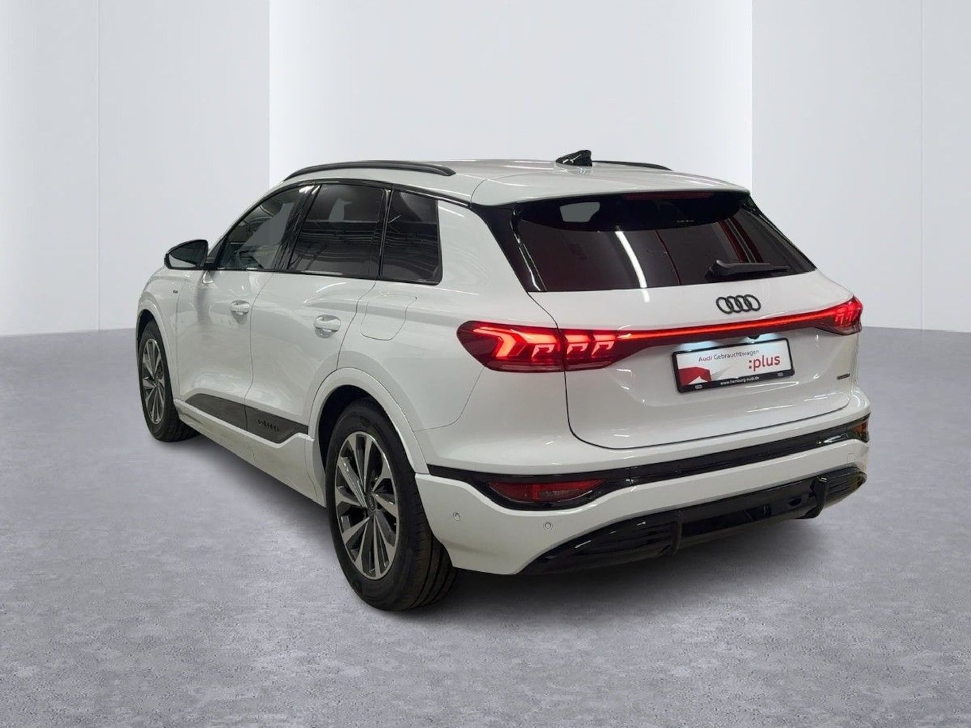 Audi Q6 SUV e-tron