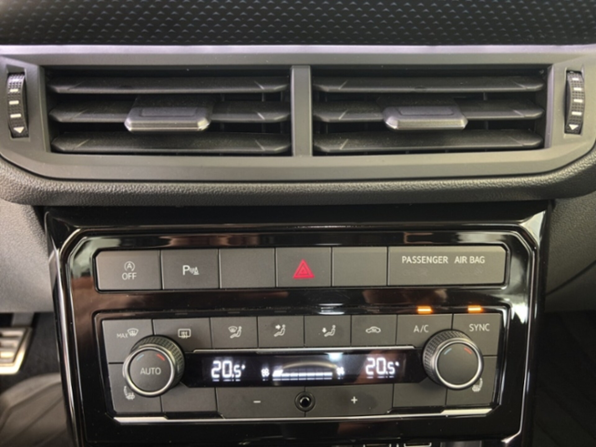Volkswagen T-Cross United
