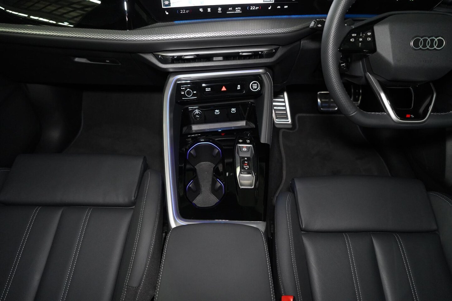 Image about Audi Q5 SUV TDI quattro 150 kW sport