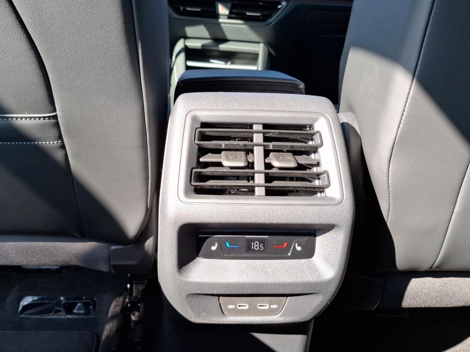 Volkswagen Tiguan – Bild 11