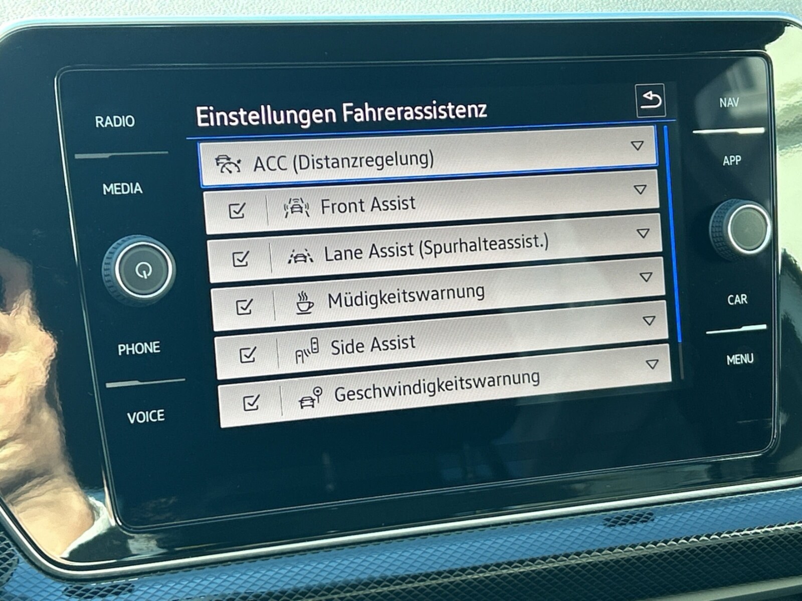 Volkswagen T-Cross – Bild 12