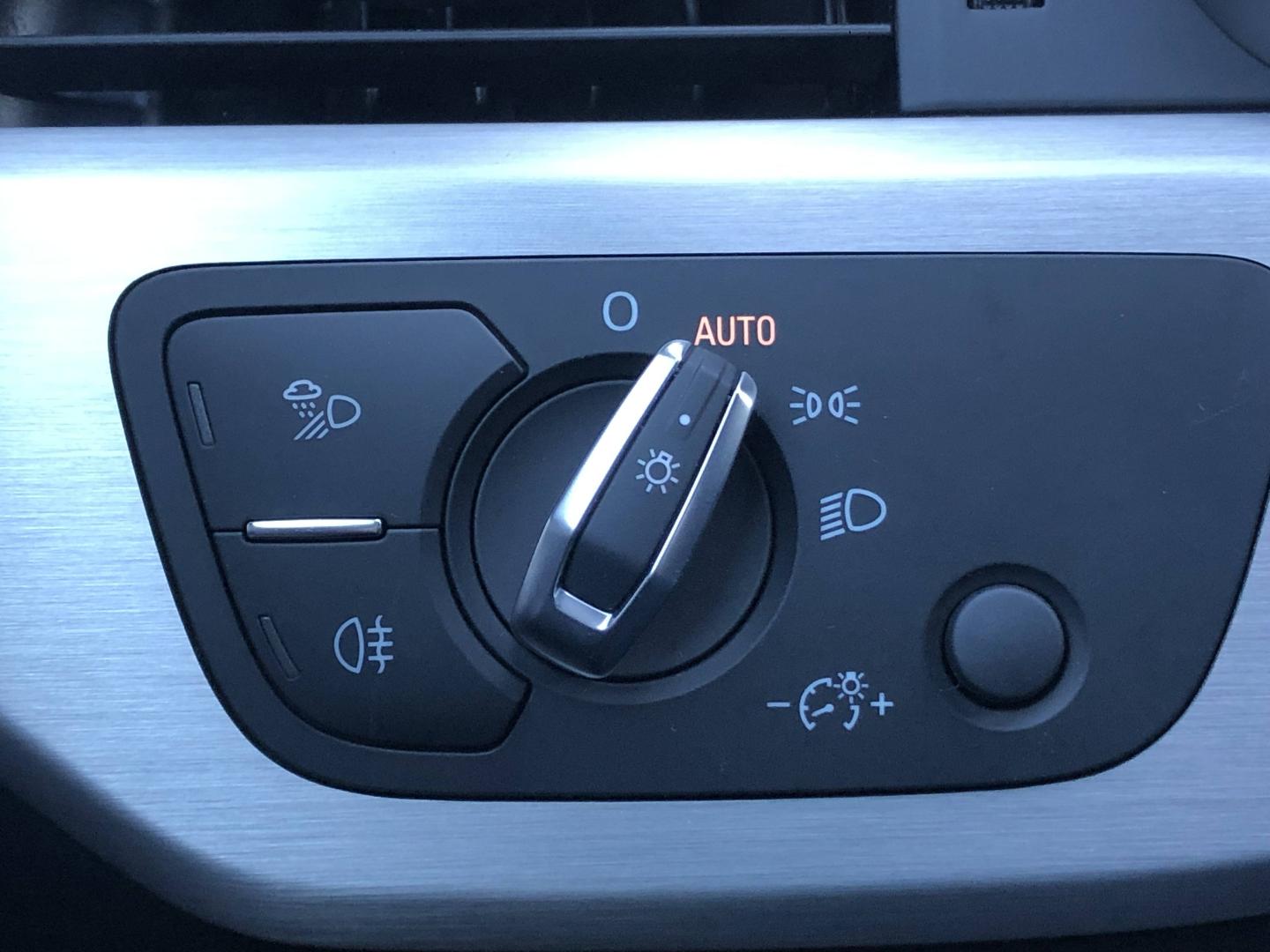 Image about Audi A4 Avant S Edition 40 TDI 150 kW (204 ch) S tronic