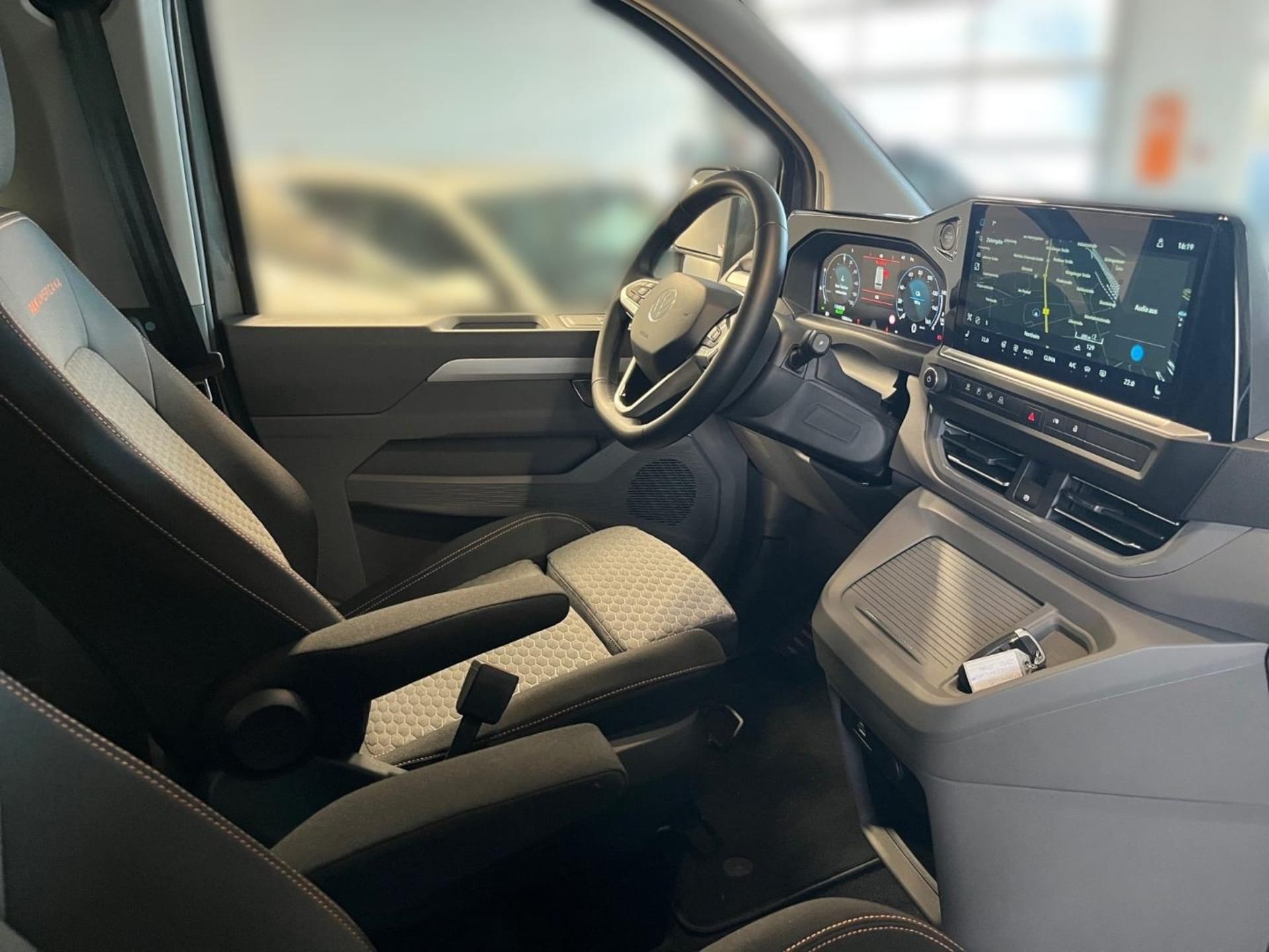 Volkswagen e-Caravelle Life