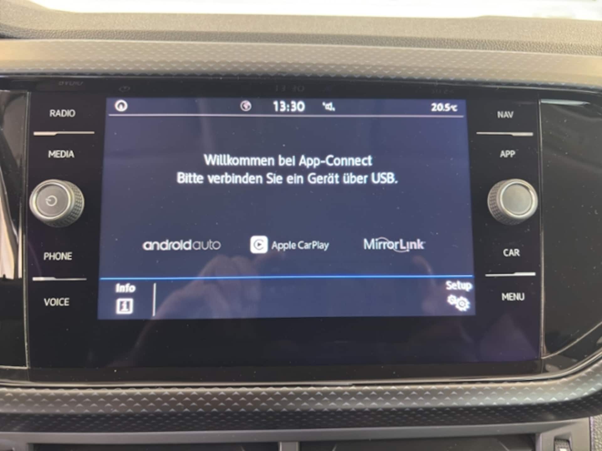 Volkswagen T-Cross United