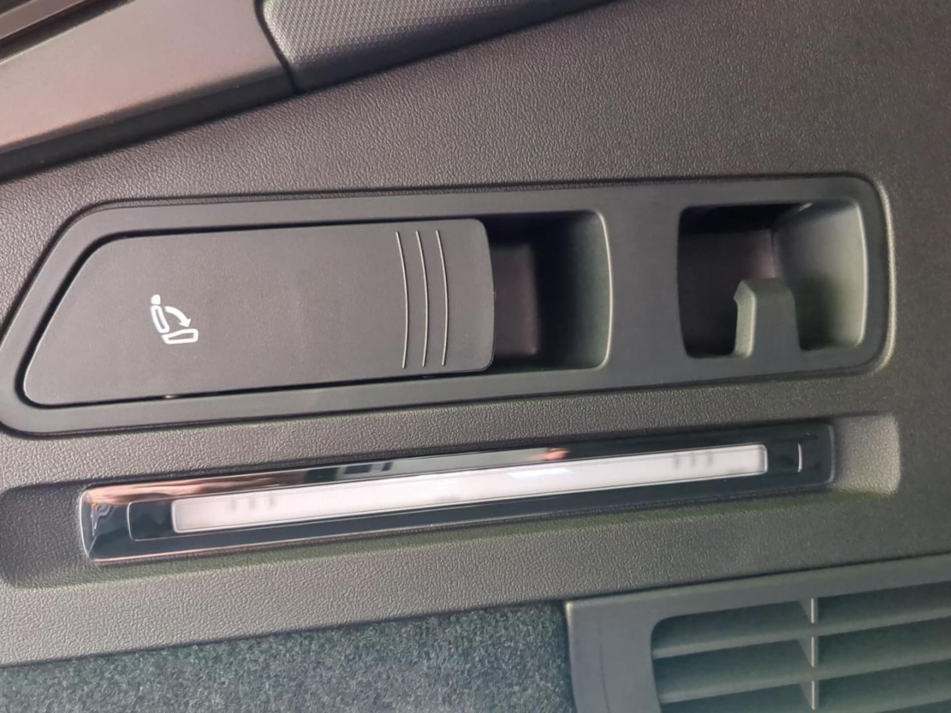 Audi A6 Avant edition one