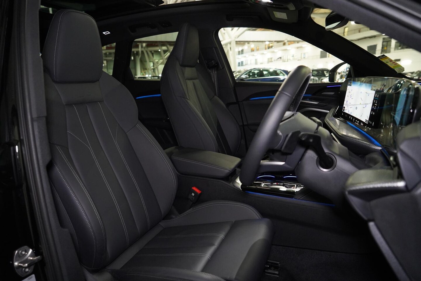 Image about Audi Q5 SUV TDI quattro 150 kW sport