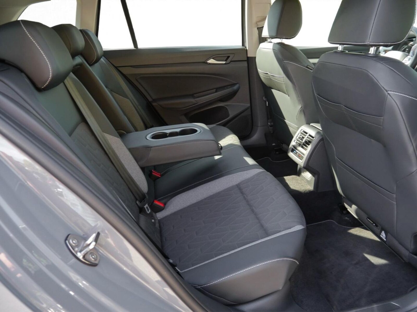 Volkswagen Golf Variant – Bild 16