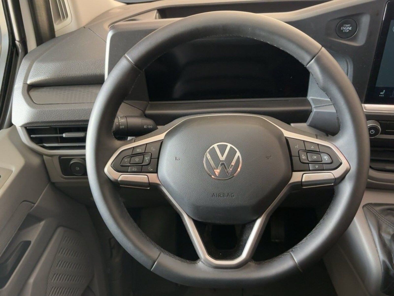 Volkswagen Transporter Kasten kurzer Radstand – Bild 9