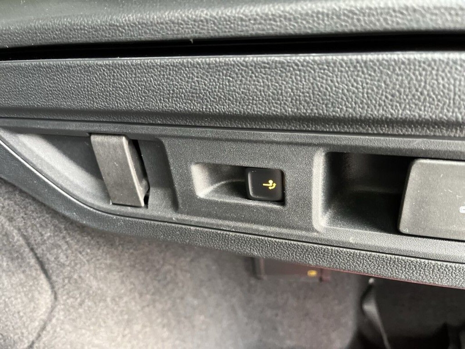 Volkswagen Passat – Bild 13
