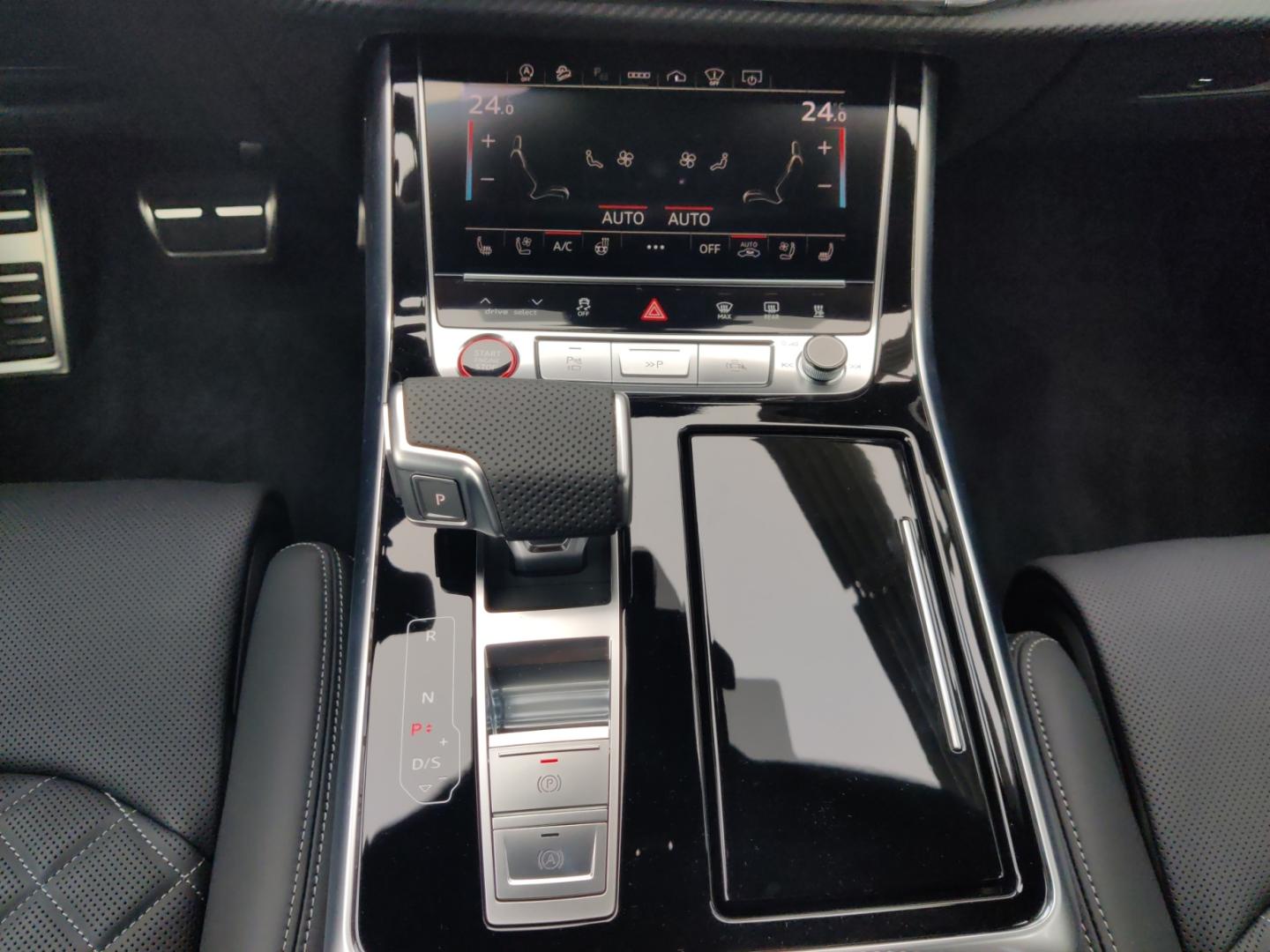 Image about Audi SQ8 SUV TFSI quattro tiptronic