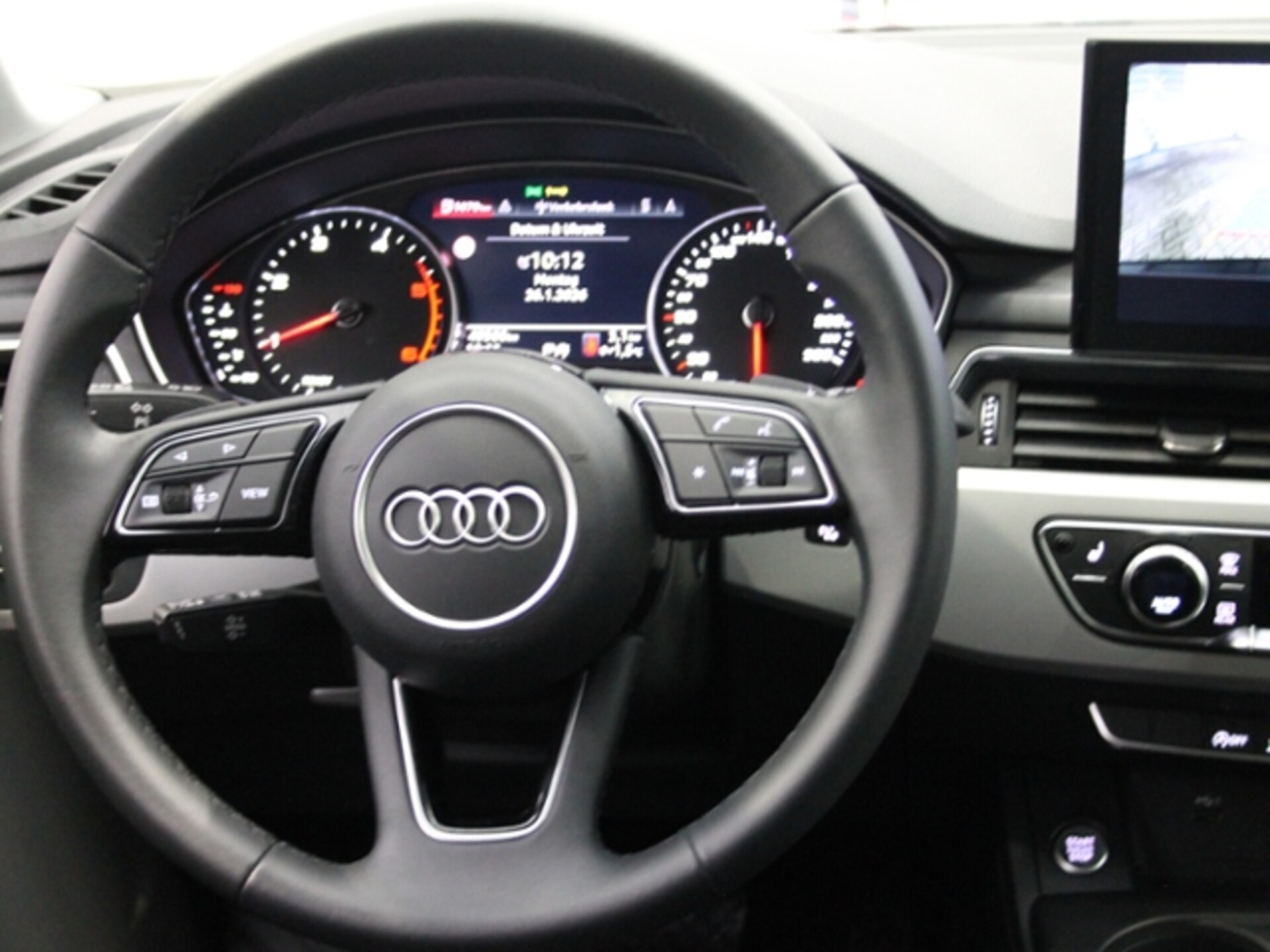 Audi A4 Limousine