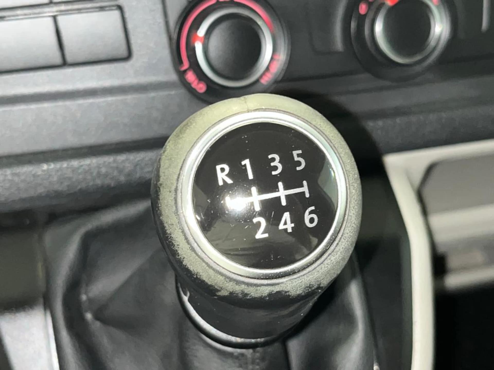 Volkswagen T6 Transporter Kasten kurzer Radstand