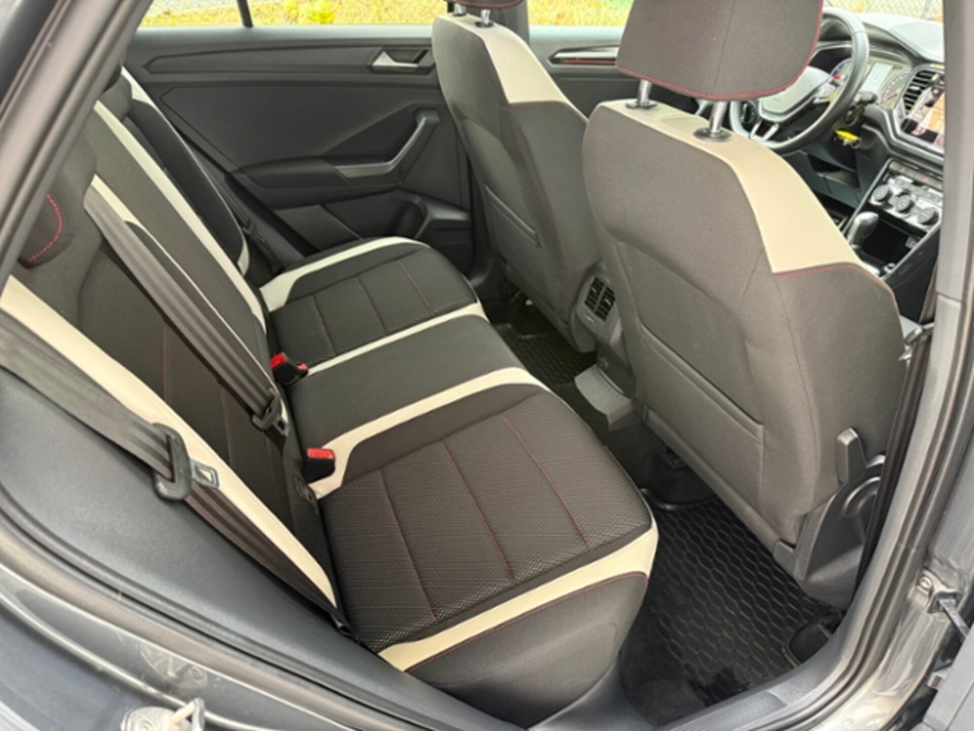 Volkswagen T-Roc Sport