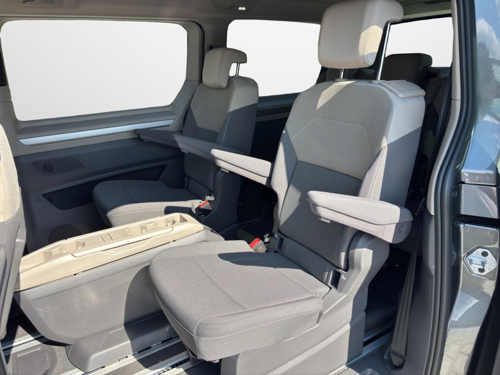 Volkswagen Multivan Langversion – Bild 12